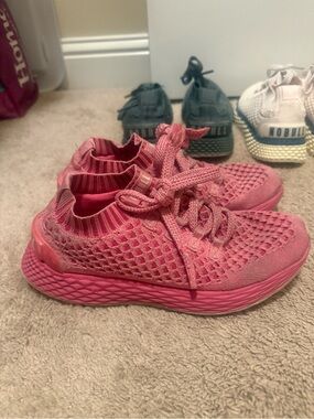 NOBULL Women’s Hot Pink Knit
